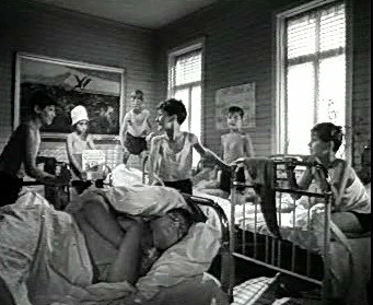 Добро пожаловать или Посторонним вход воспрещён (1964)