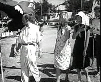 Добро пожаловать или Посторонним вход воспрещён (1964)