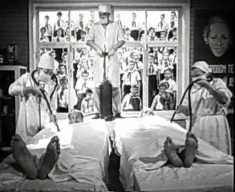 Добро пожаловать или Посторонним вход воспрещён (1964)