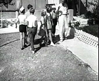 Добро пожаловать или Посторонним вход воспрещён (1964)