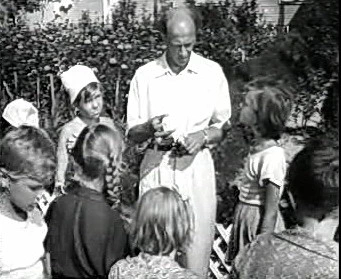Добро пожаловать или Посторонним вход воспрещён (1964)