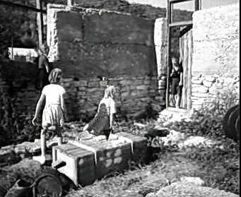 Добро пожаловать или Посторонним вход воспрещён (1964)