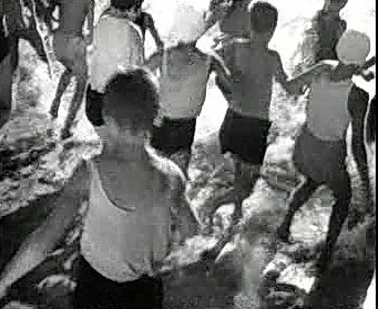 Добро пожаловать или Посторонним вход воспрещён (1964)