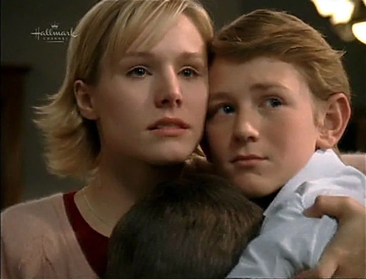 Kristen Bell, Brian Akins
