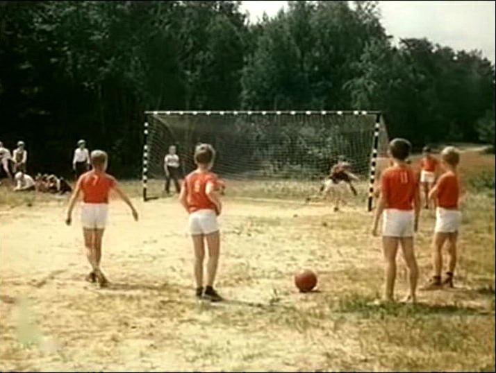 Лялька-Руслан и его друг Санька... (1980)