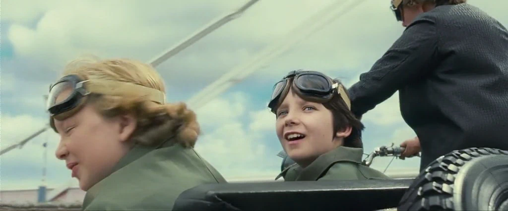 Asa Butterfield, Eros Vlahos