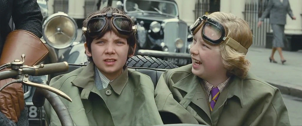 Asa Butterfield, Eros Vlahos