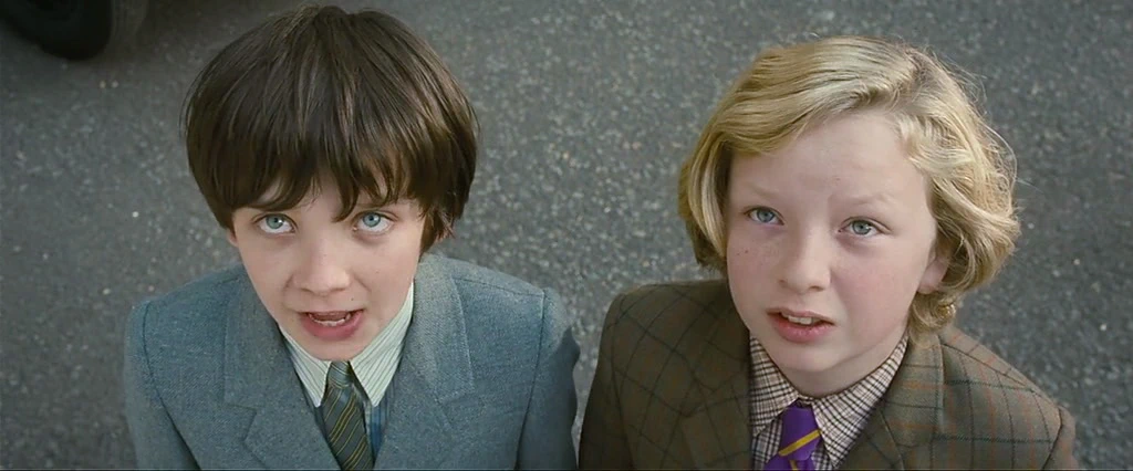 Asa Butterfield, Eros Vlahos