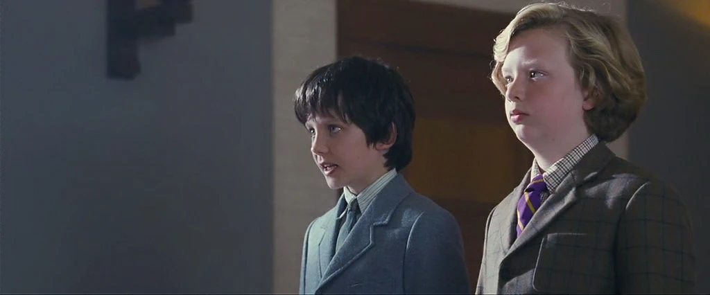 Asa Butterfield, Eros Vlahos