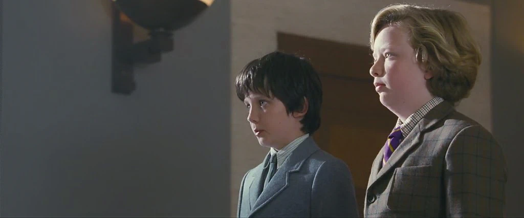 Asa Butterfield, Eros Vlahos