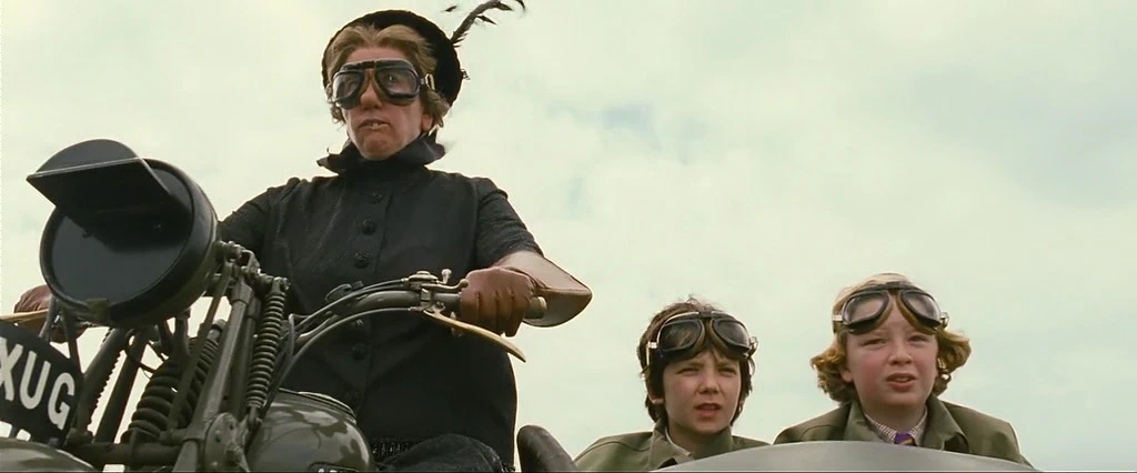 Asa Butterfield, Eros Vlahos