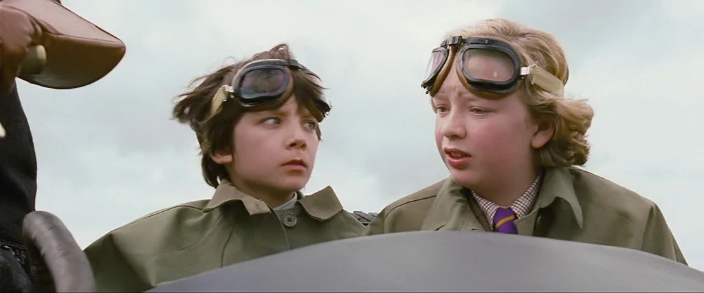 Asa Butterfield, Eros Vlahos