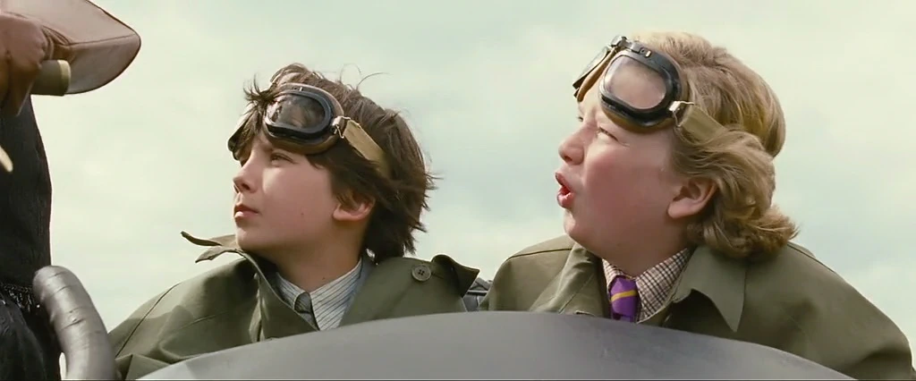 Asa Butterfield, Eros Vlahos