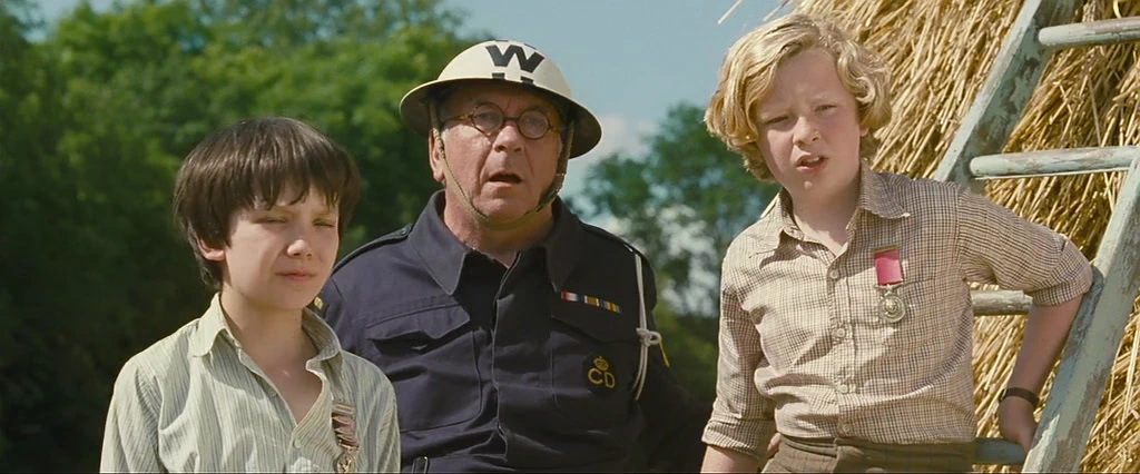 Asa Butterfield, Eros Vlahos