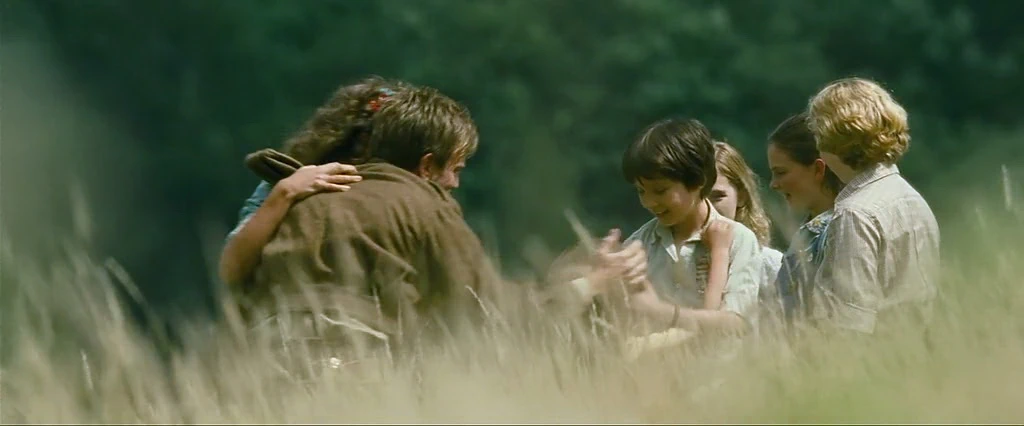 Asa Butterfield, Lil Woods, Eros Vlahos, Rosie Taylor-Ritson