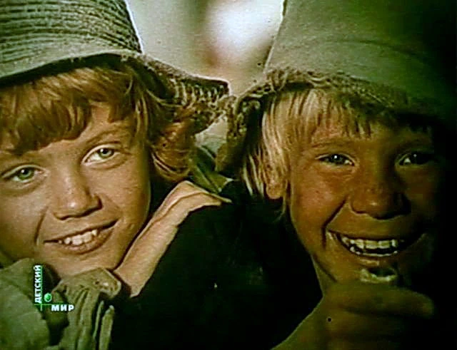 Федя Стуков, Владик Сухачёв