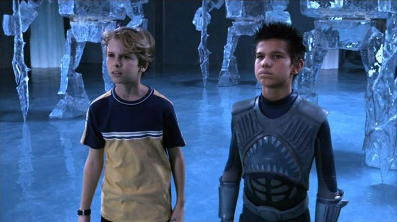 Cayden Boyd, Taylor Lautner
