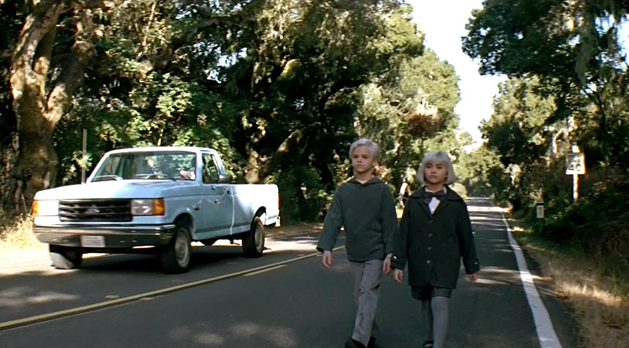 Village of the Damned (1995)